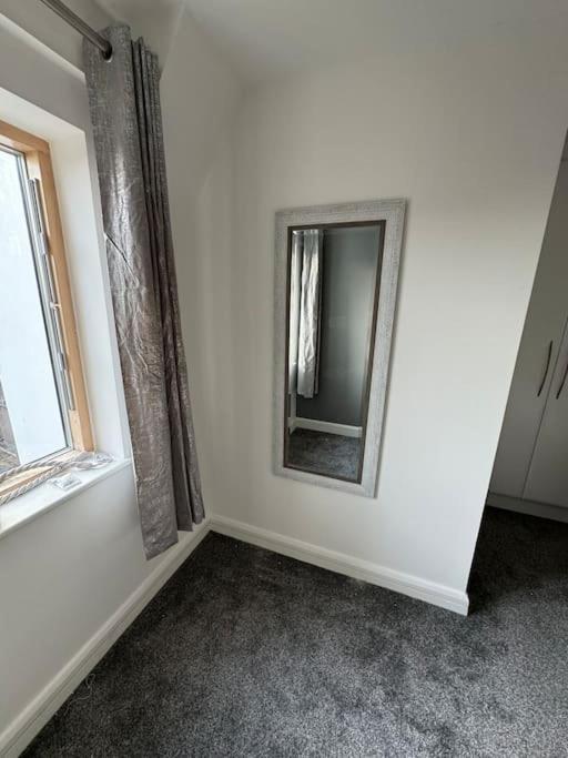 Luxury 2 Bed Fully Equipped City Centre Apartment Cork Exterior foto